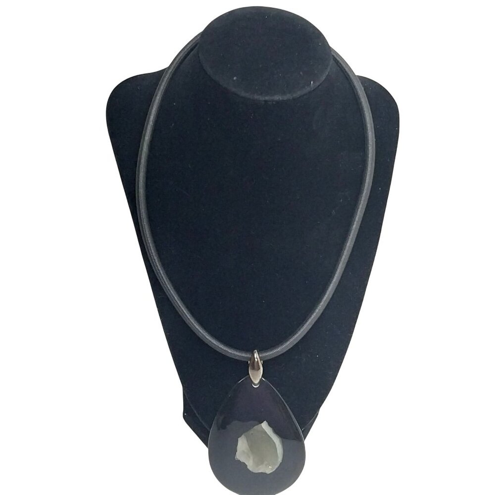 Vintage Black Teardrop Pendant Necklace Sliced Geode Center Adjustable Cord 22"